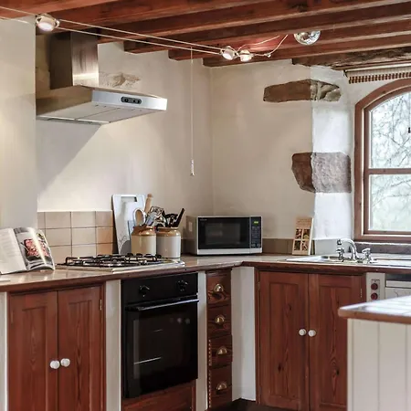 2 Bed In Penrith Oc-79468 Holiday home *